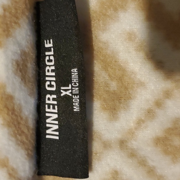 Western jacket with tassel detail. - Picture 2 of 2